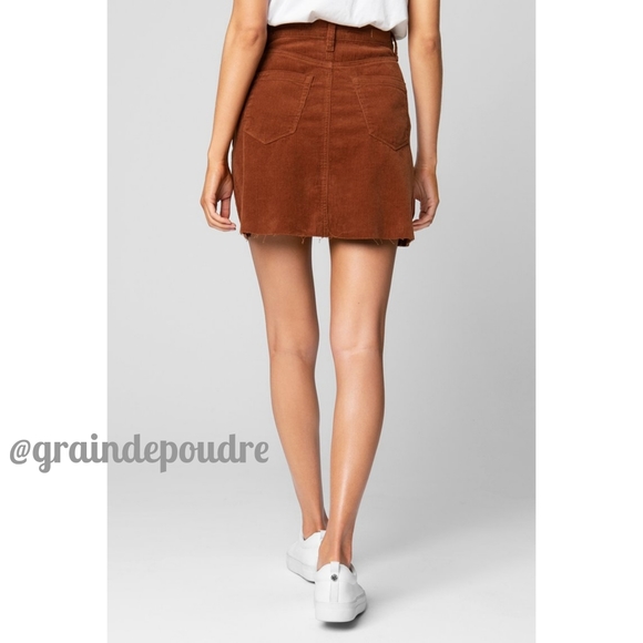 New! 🎉HP🎉 Blank NYC Atlas Corduroy Raw Hem Miniskirt 26 S - Picture 5 of 5